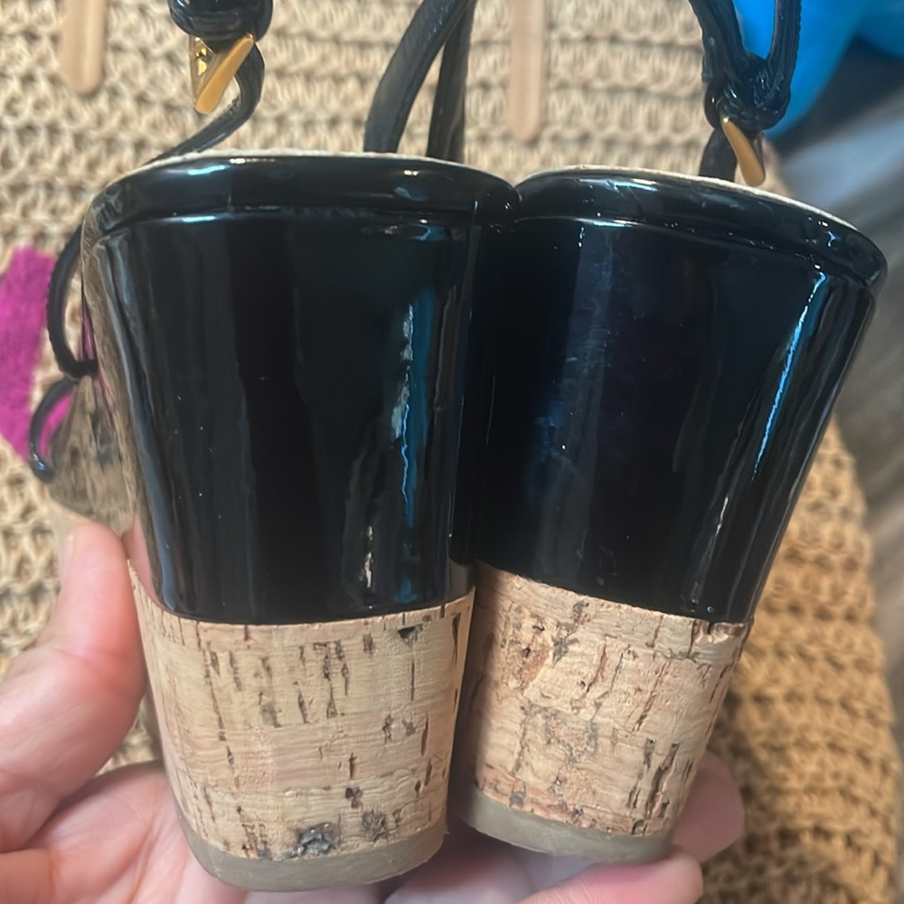 Prada - Picture 5 of 5